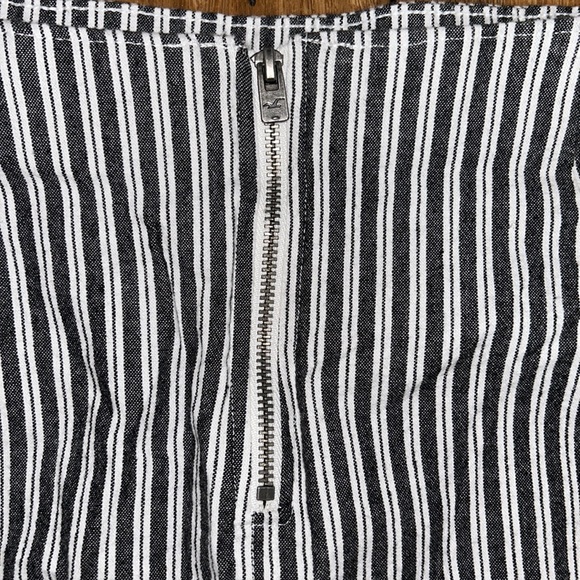 Hollister Grey and White Striped High Waitsed Skirt - Picture 9 of 11